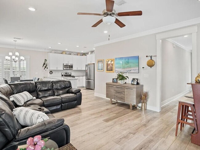 Building Photo - Gorgeous newer 2-Story, 4 bedroom Home in ...