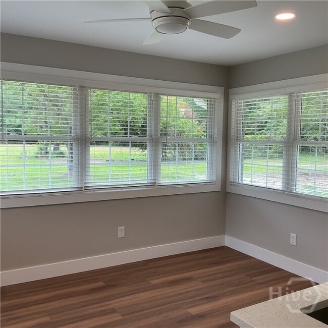 Building Photo - 5924-5921 GA-21