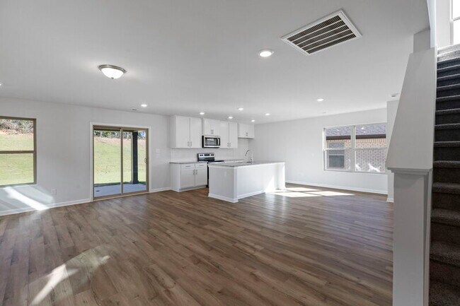 Building Photo - 14616 Ravenel Dr