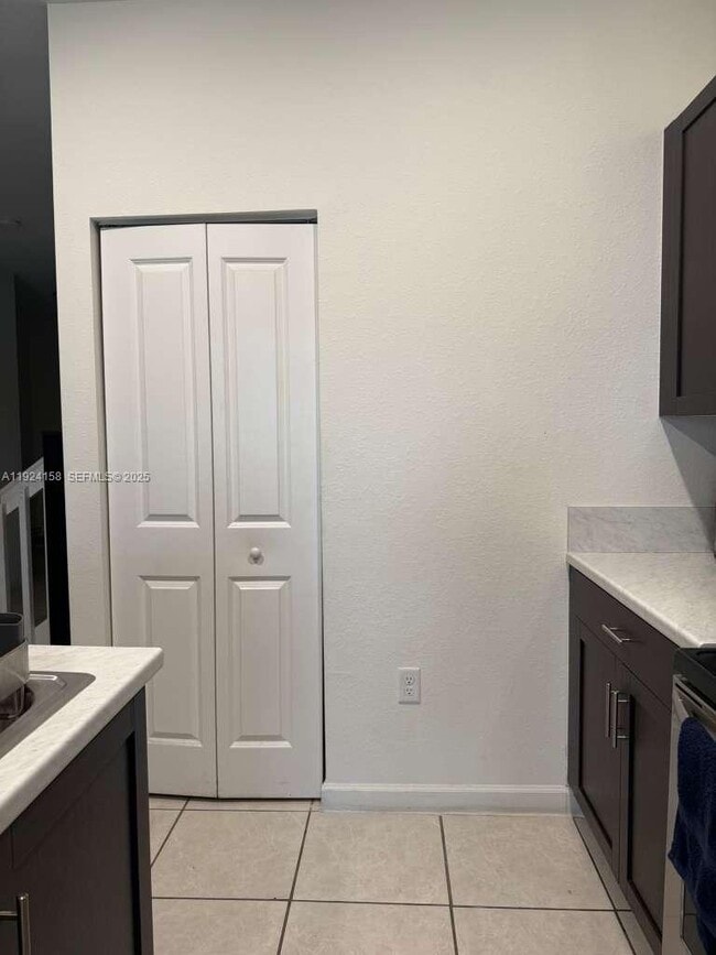 Building Photo - 25253 SW 107th Ct