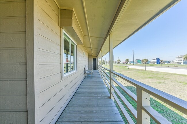 Building Photo - 18418 E De Vaca Ln