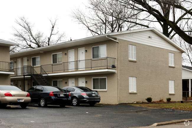 Primary Photo - Peyton Place Apartments