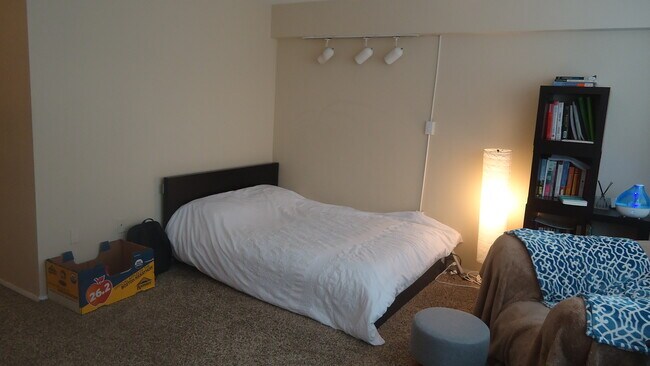 Building Photo - 2030 F St NW