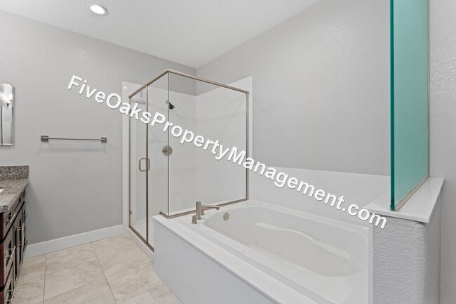 Building Photo - 571 Willow Ridge Ct