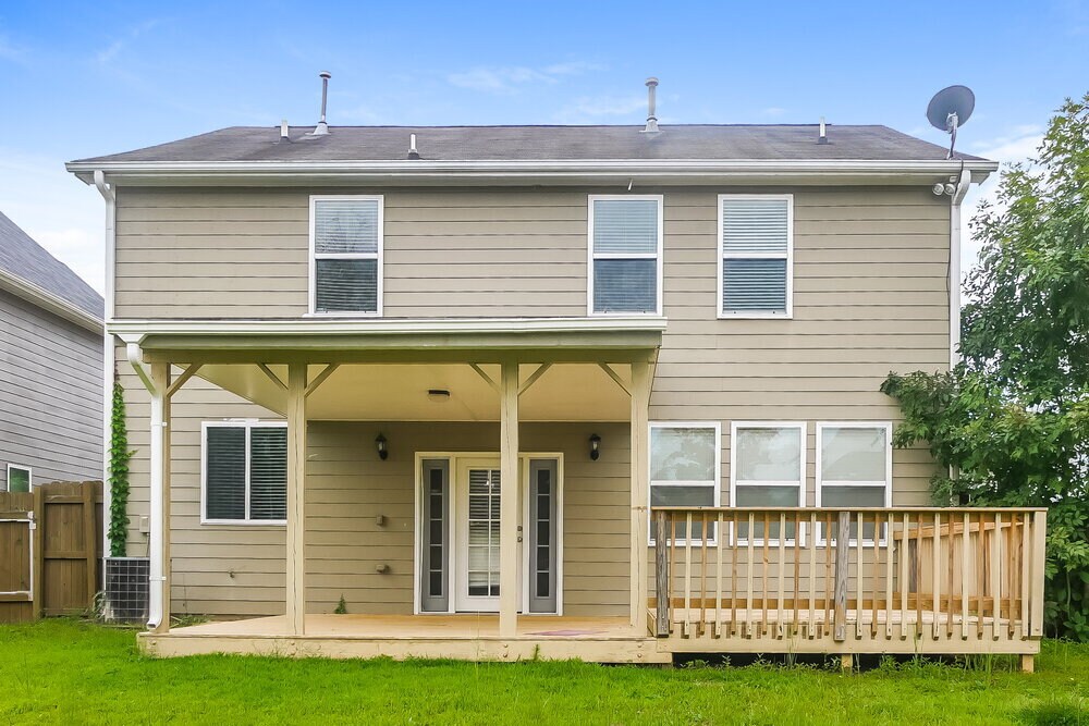 Building Photo - 136 Maple Hill Dr