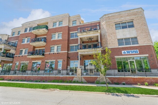 Primary Photo - 17200 Oak Park Ave