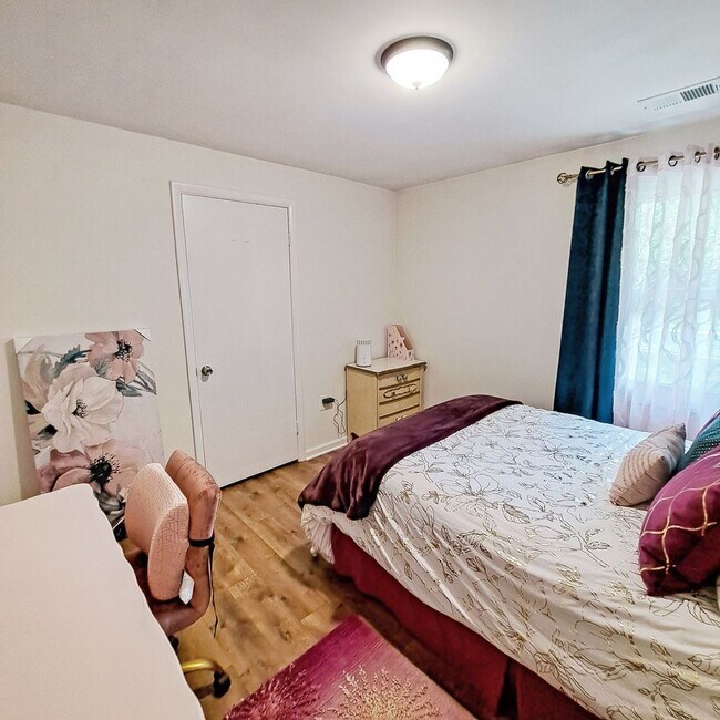 Building Photo - 3506 Lisa Ln