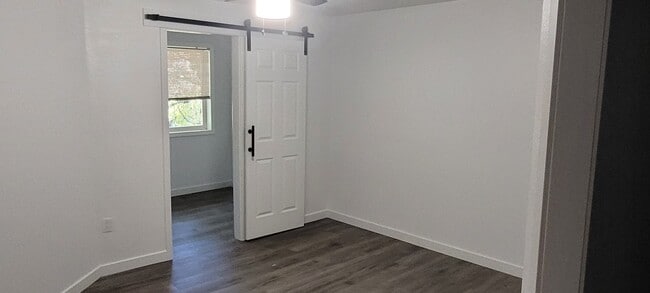 Building Photo - 12204 SE 7th St