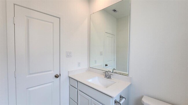 Building Photo - 28815 Texas Sparrow Ln