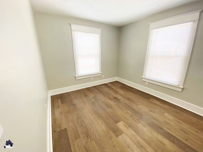 Building Photo - 612-614 N. 13th Street