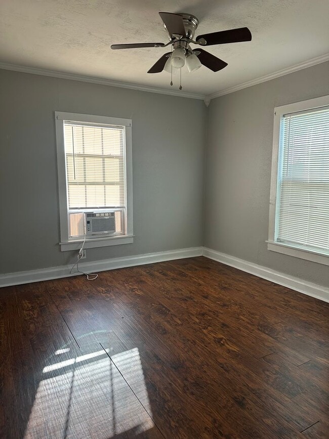 Building Photo - Move in Ready