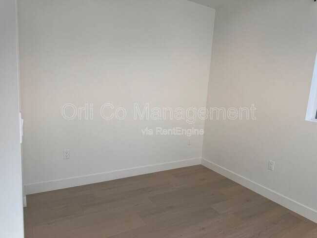 Building Photo - 19229 Friar St