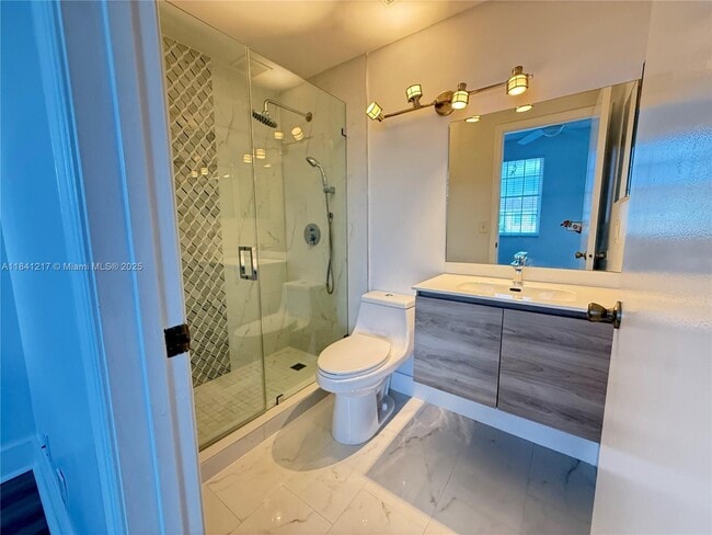 Building Photo - 16736 Hemingway Dr