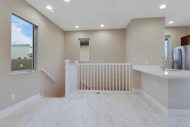 Building Photo - 5029 Grandiflora Rd