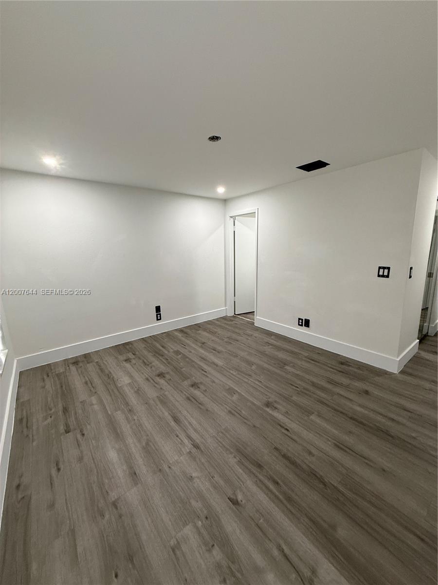 Building Photo - 1711 SW 100th Ave