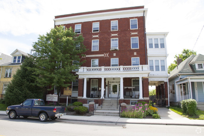 Primary Photo - Hotel St Clair Apartments