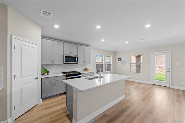 Building Photo - 5203 Bellhurst Dr