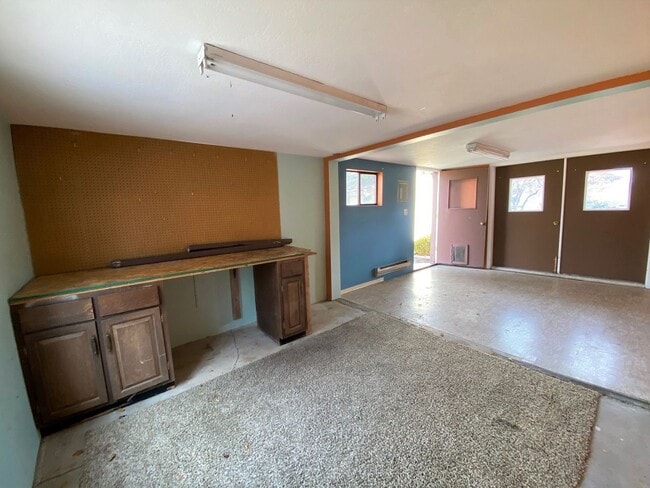 Building Photo - Beautiful Home in Old Southwest Reno w/Large Backyard