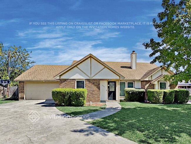 Building Photo - 525 E Jay Ct