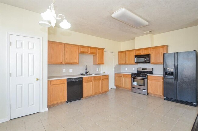 Building Photo - 15002 Turphin Way
