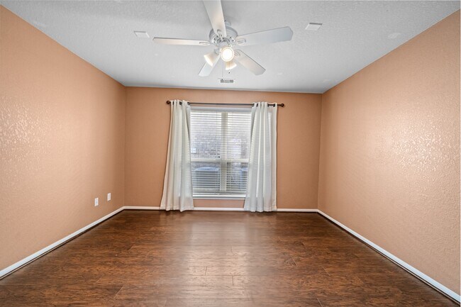 Building Photo - 13914 Juniper Bend Ln