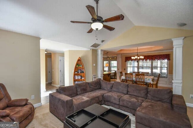 Building Photo - 886 Jefferson Walk Cir