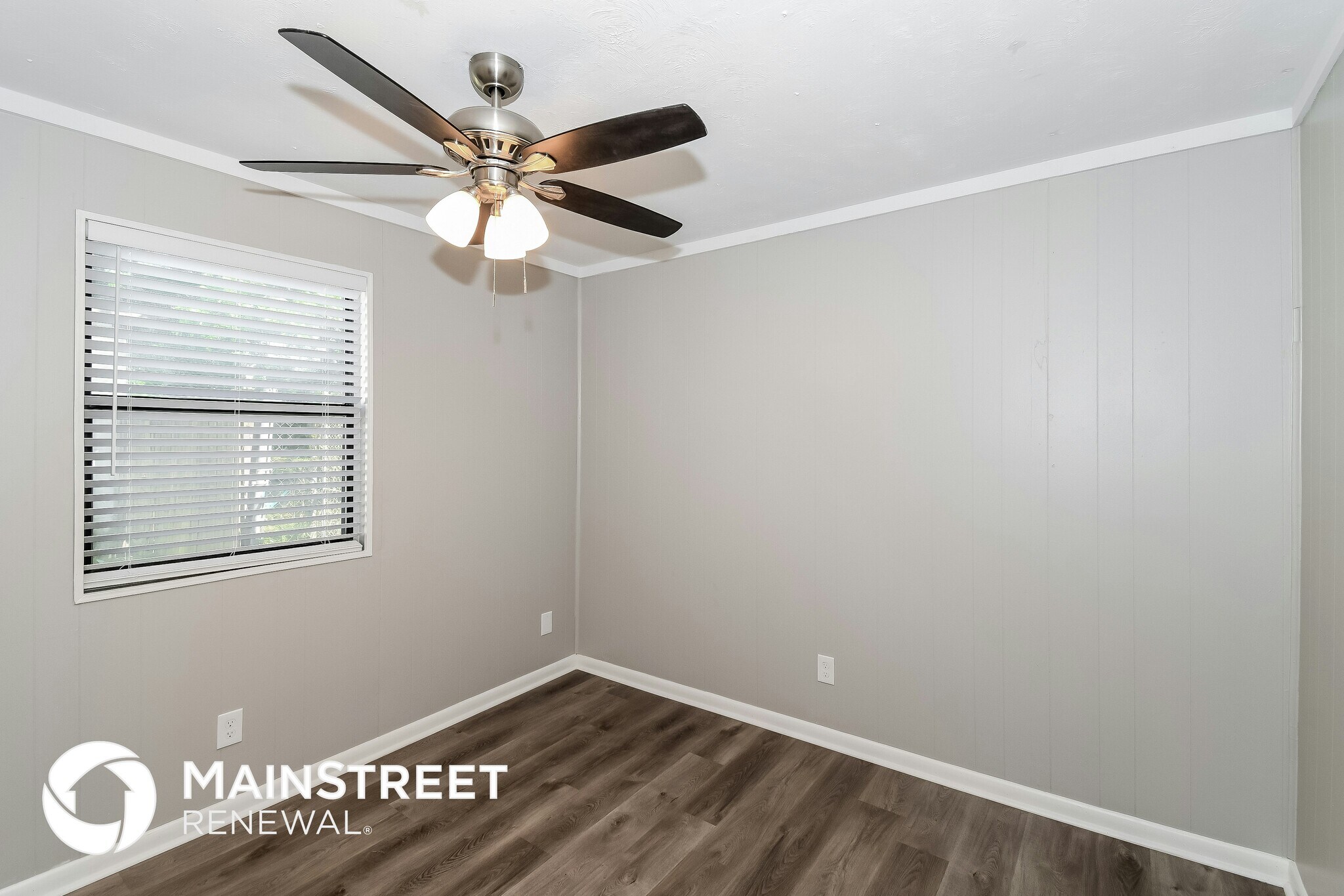 Building Photo - 352 Aries Dr