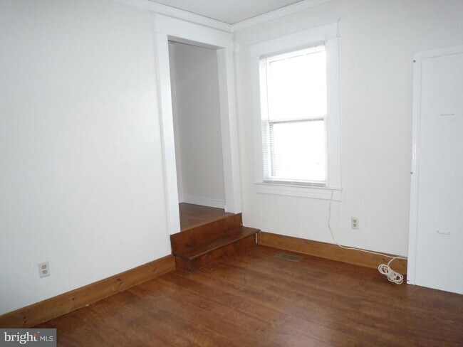 Building Photo - 104 Greenway St