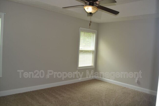 Building Photo - 7477 Coppice Dr