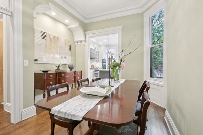 Building Photo - 254 4th St