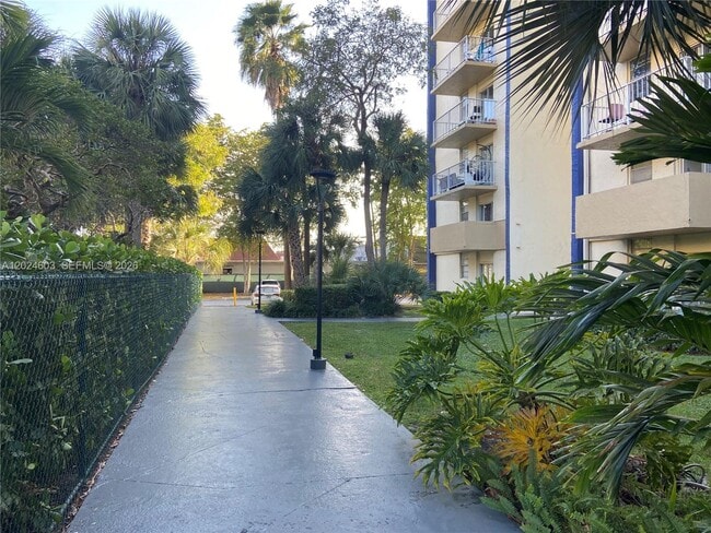 Building Photo - 4550 NW 9th St