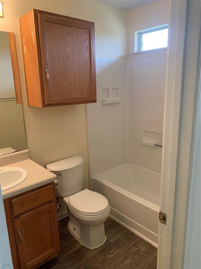 Building Photo - 11904 Lima Dr