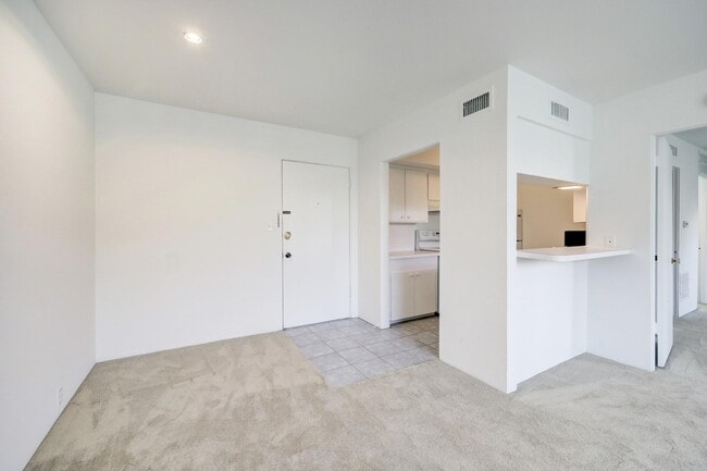 Building Photo - 5353 Institute Ln