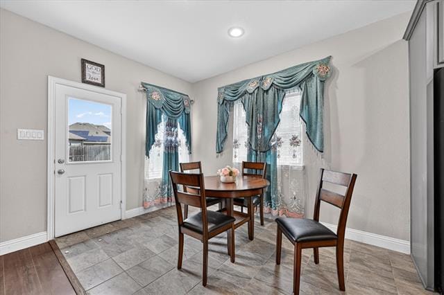 Building Photo - 7815 Cottonwood Dr