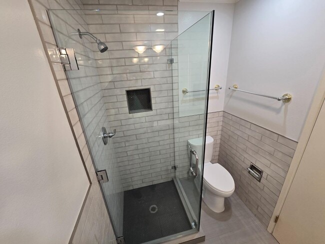Building Photo - 2261 Armada Way
