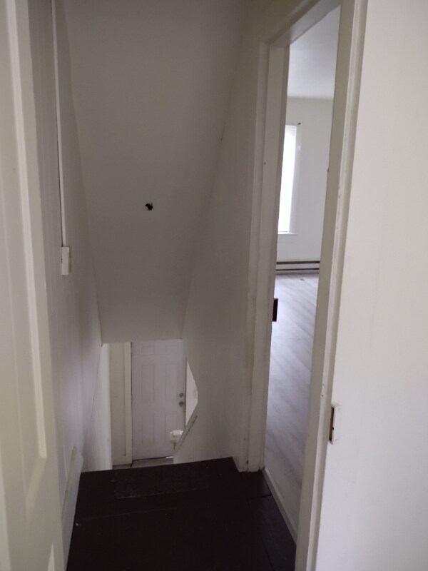 Building Photo - 52 Hallet St