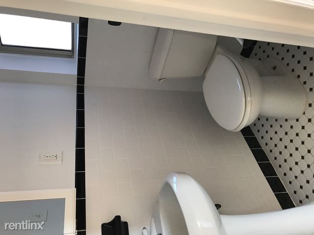 Building Photo - 6421 Booth St