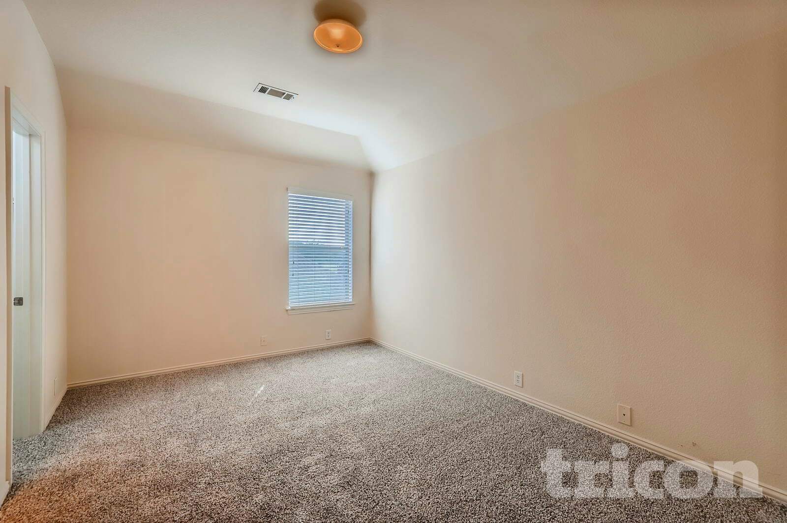 Building Photo - 8698 Fisher Dr