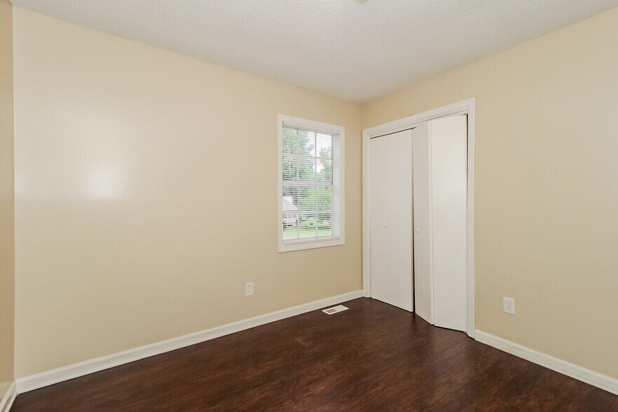 Building Photo - 3230 Westview Terrace