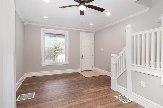 Building Photo - Remodeled 3 bedroom 1 bath home in Harrisburg,  PA