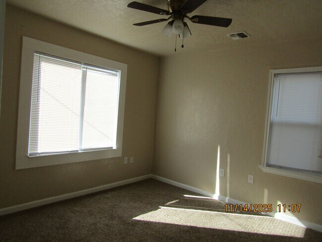 Building Photo - Fields and Dunning Home! Small Pet Negotiable with owner approval!