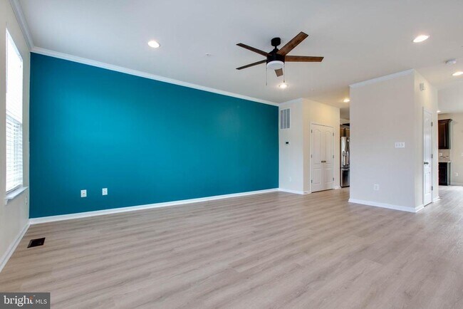 Building Photo - 1919 Beckman Ter