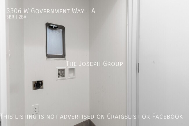 Building Photo - Stunning Magnolia 3 bed w/rooftop deck