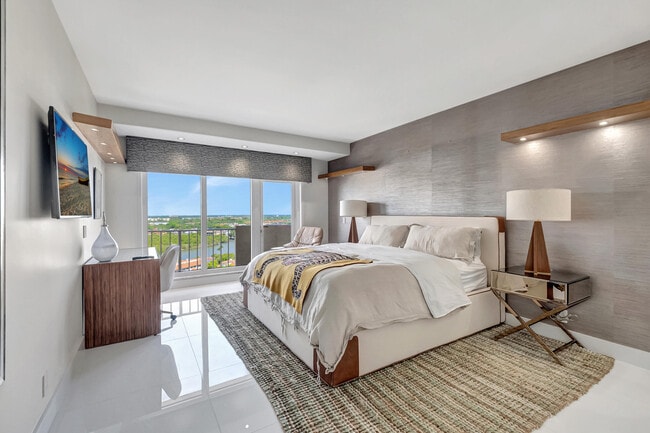 Building Photo - 4301 N Ocean Blvd