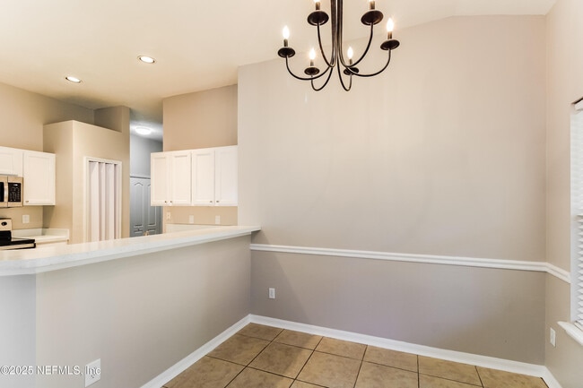 Building Photo - 12919 Chets Creek Dr N
