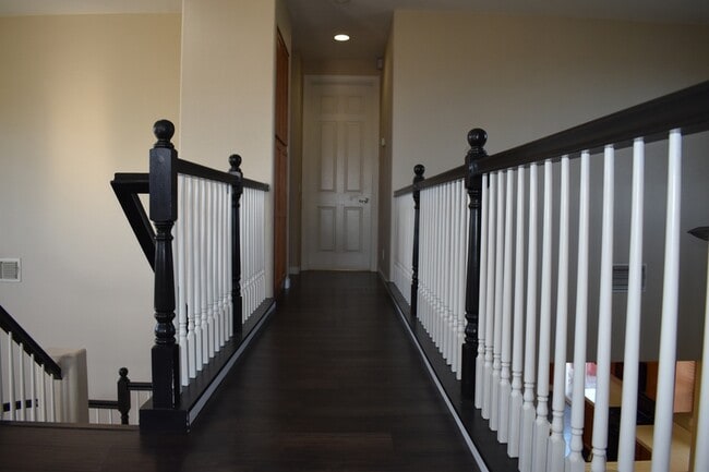 Building Photo - 870 Alabaster Ct