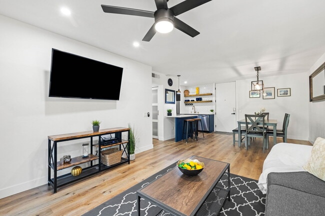 Building Photo - 6314 Friars Rd