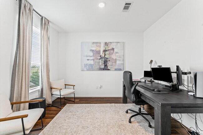 Building Photo - 17918 Baleage Ln