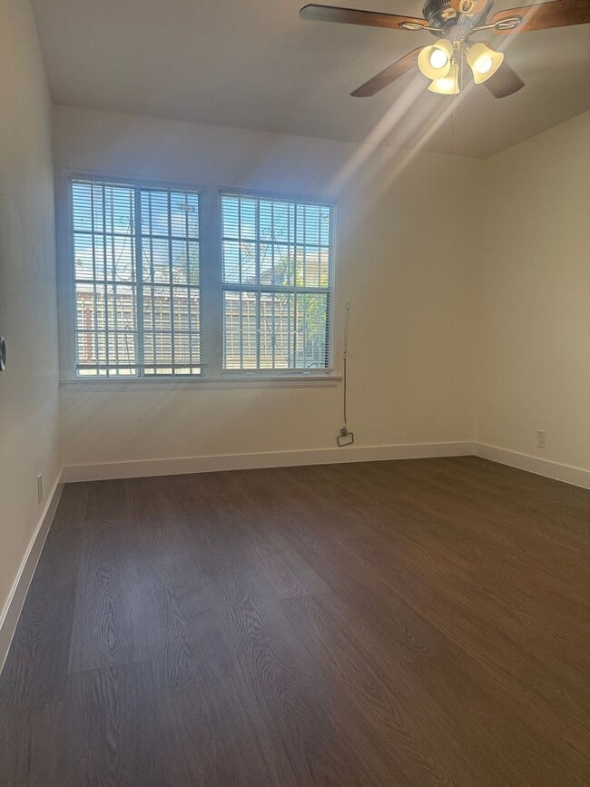 Building Photo - 2918 11th Ave