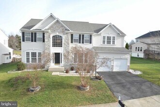 Building Photo - 110 Hunton Dr